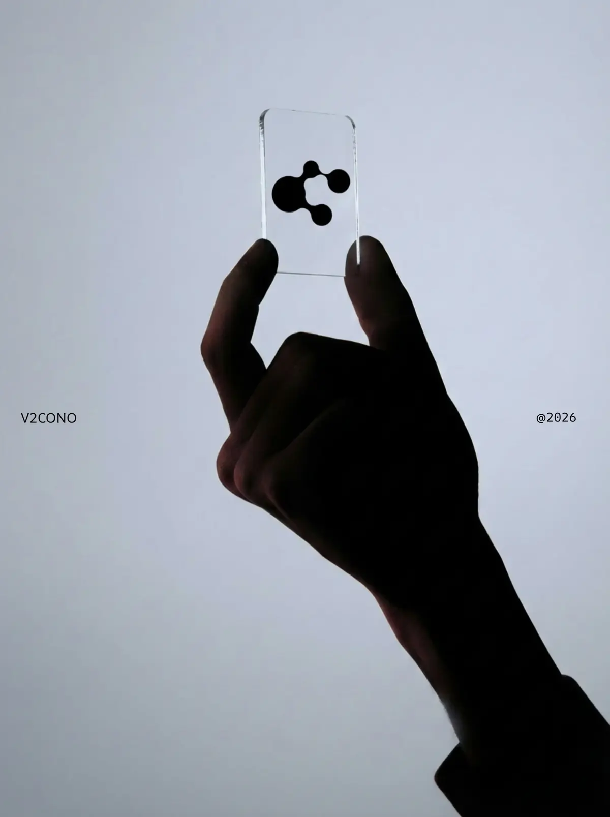 手持 V2CONO 透明标识卡片